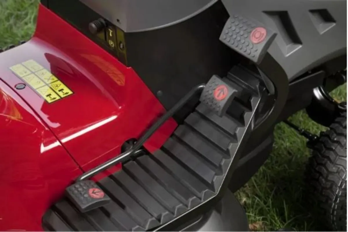 CastelGarden PTX210HD Ride-on Lawnmower - Image 2