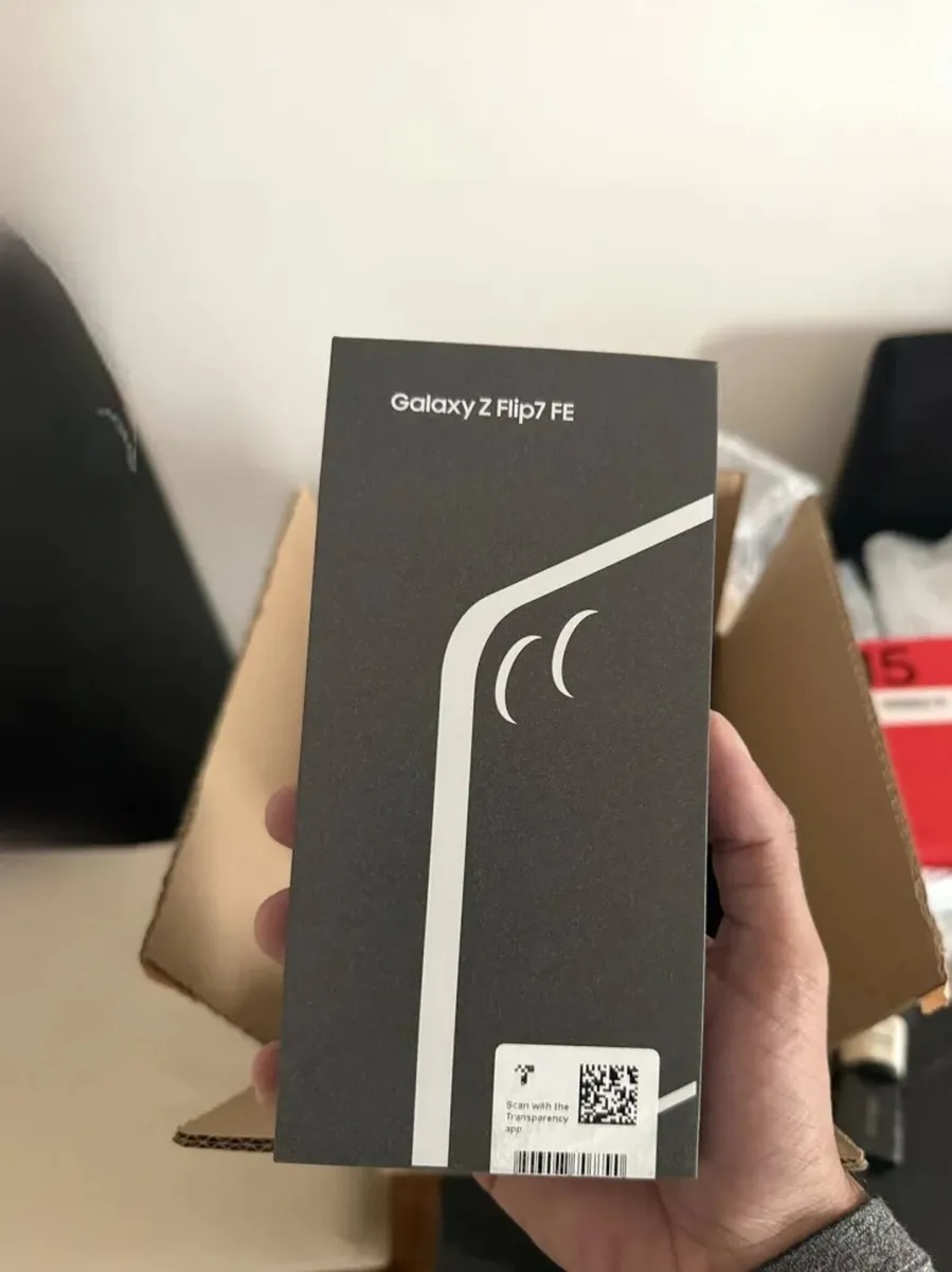 Samsung Z flip 7FE brand new - Image 1