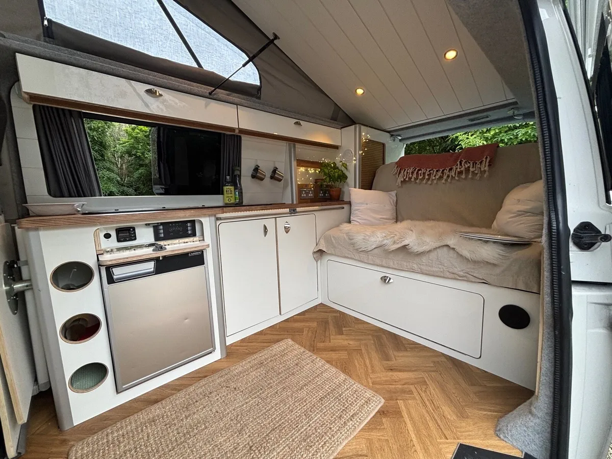 Volkswagen Campervan - Image 3