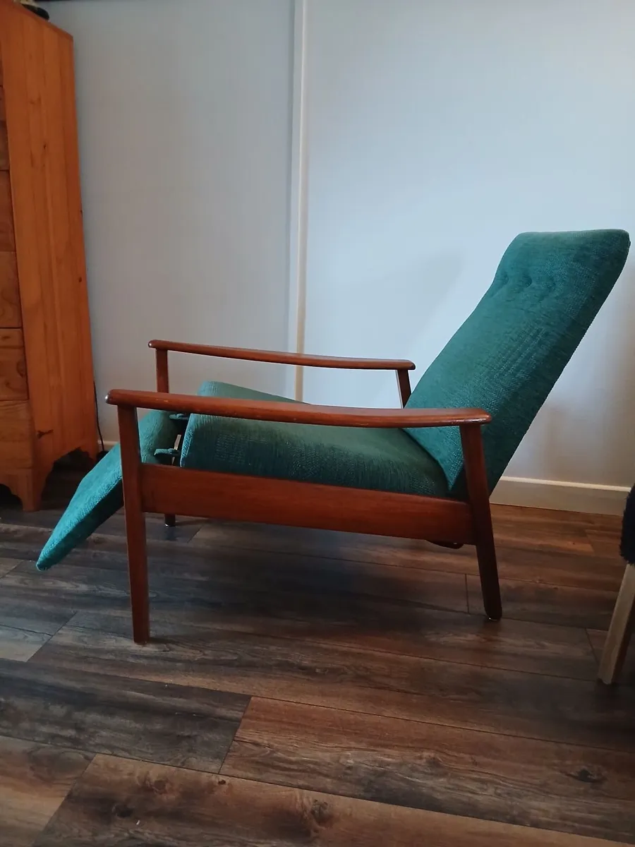 Mid Century Scandinavian style Recliner Open Armch - Image 4