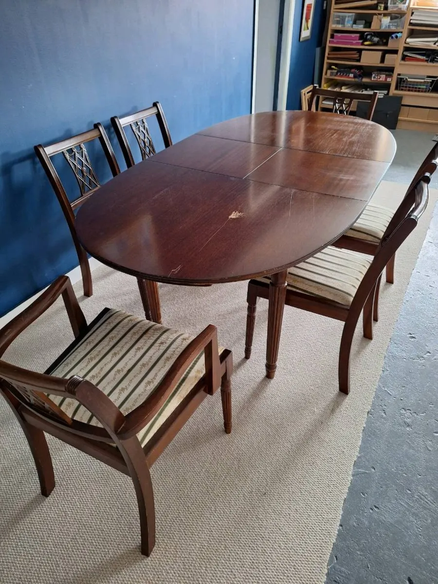 Elegant Mahogany Extend Dining Table & 6 chair - Image 1