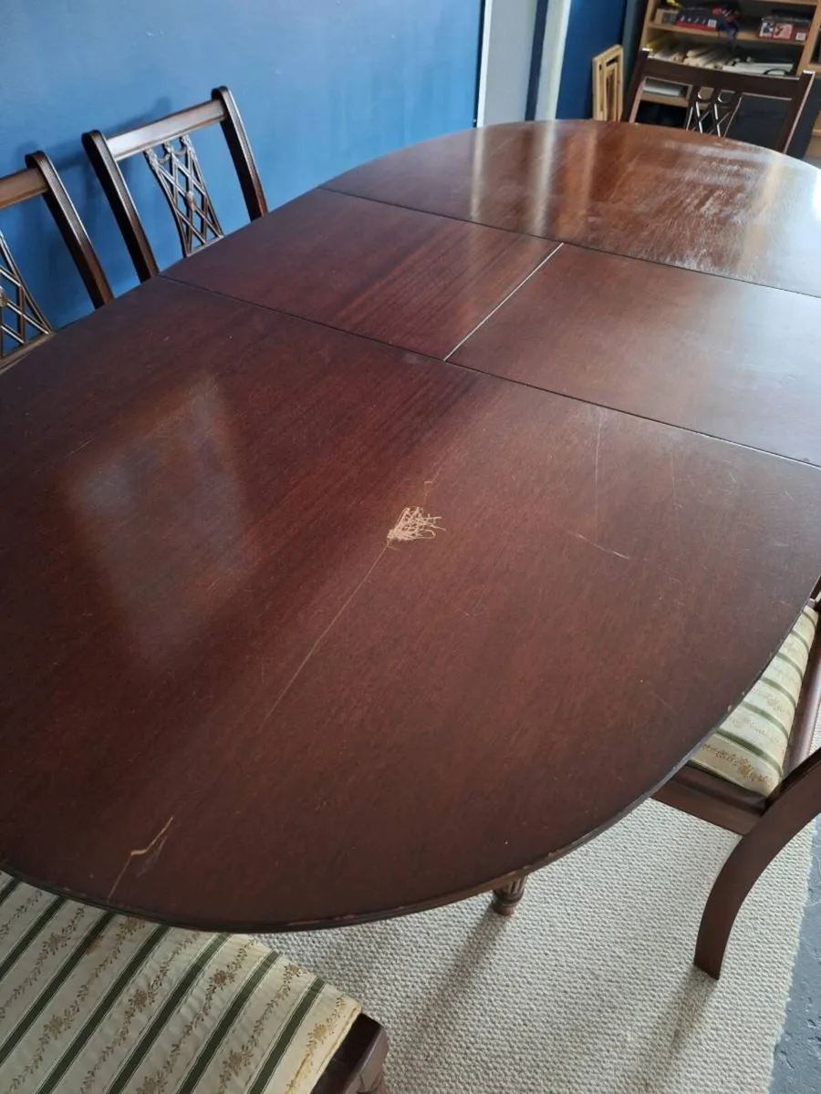 Elegant Mahogany Extend Dining Table & 6 chair - Image 4