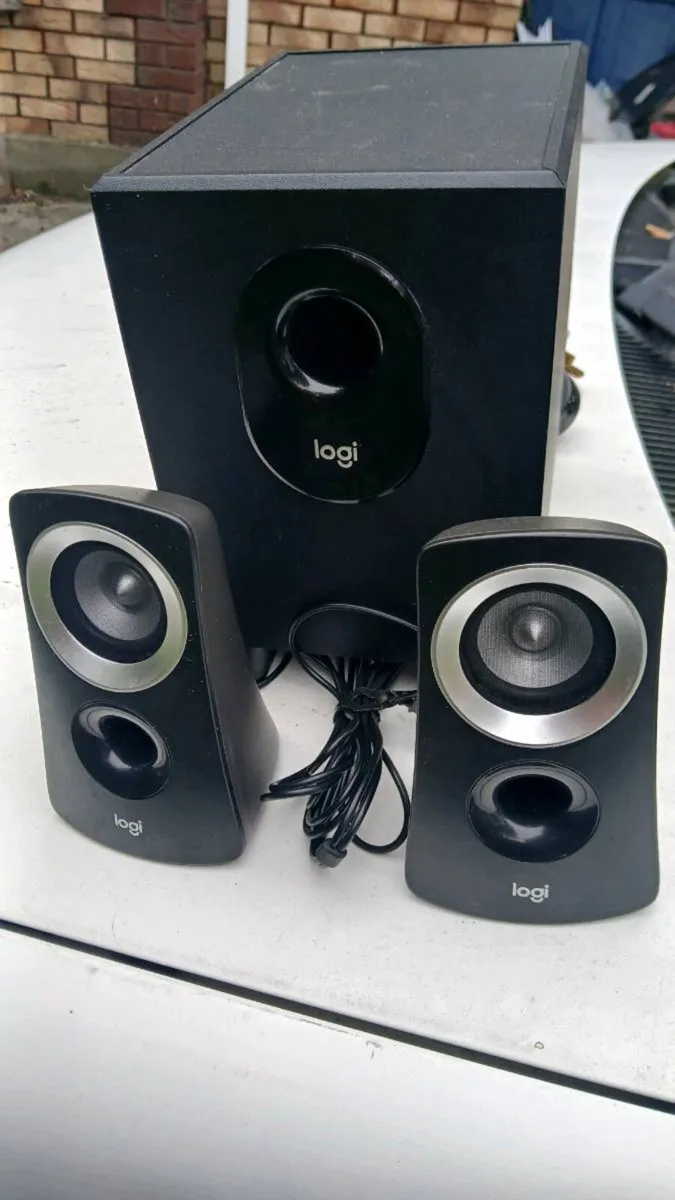 Logitech Speaker System - Image 1