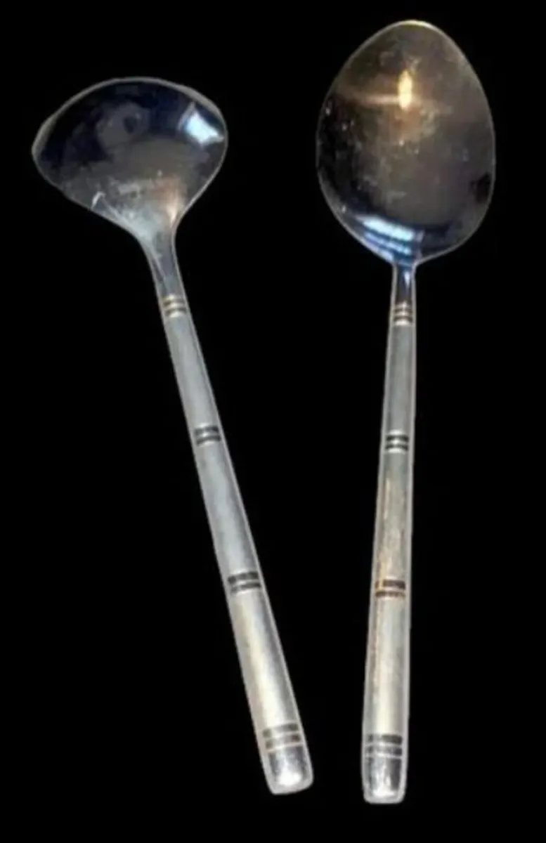 Vintage 'Canterbury' Cutlery Set - Image 4