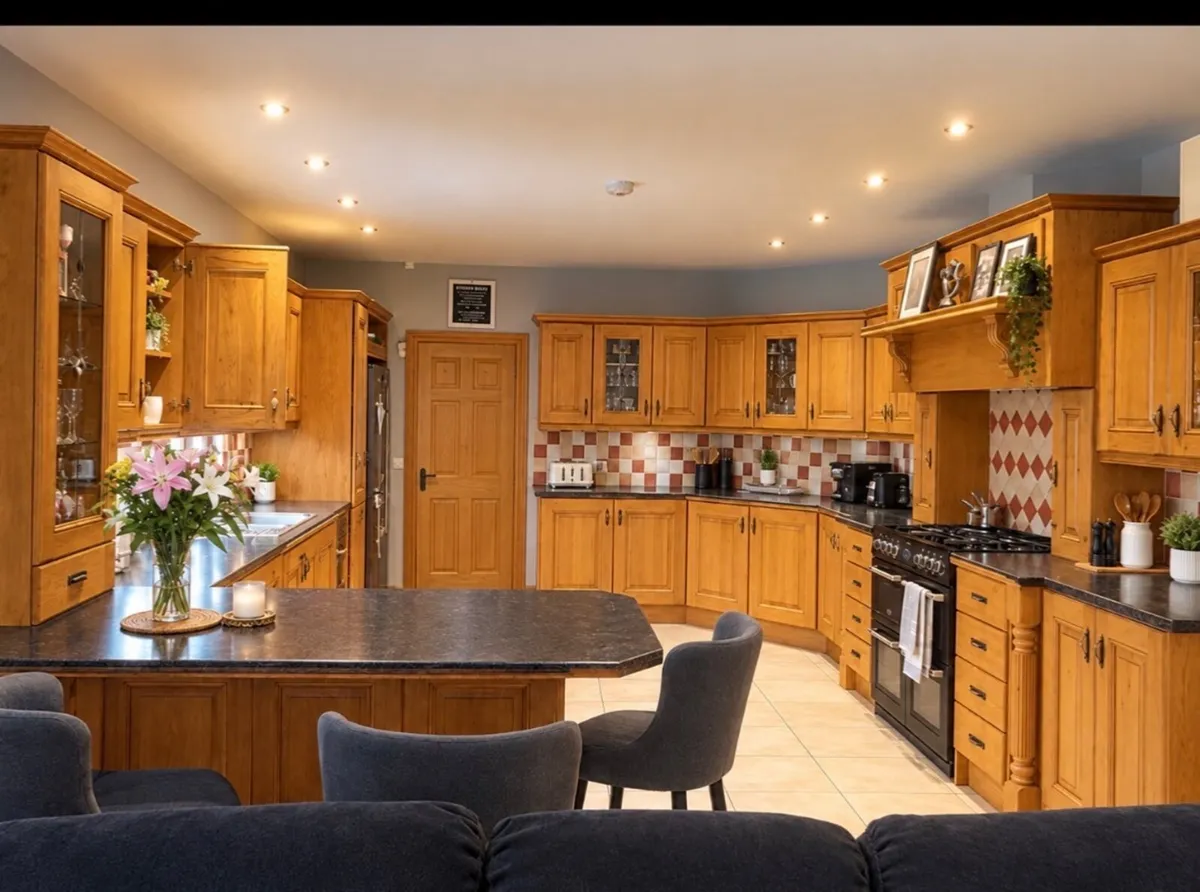 Oak kitchen