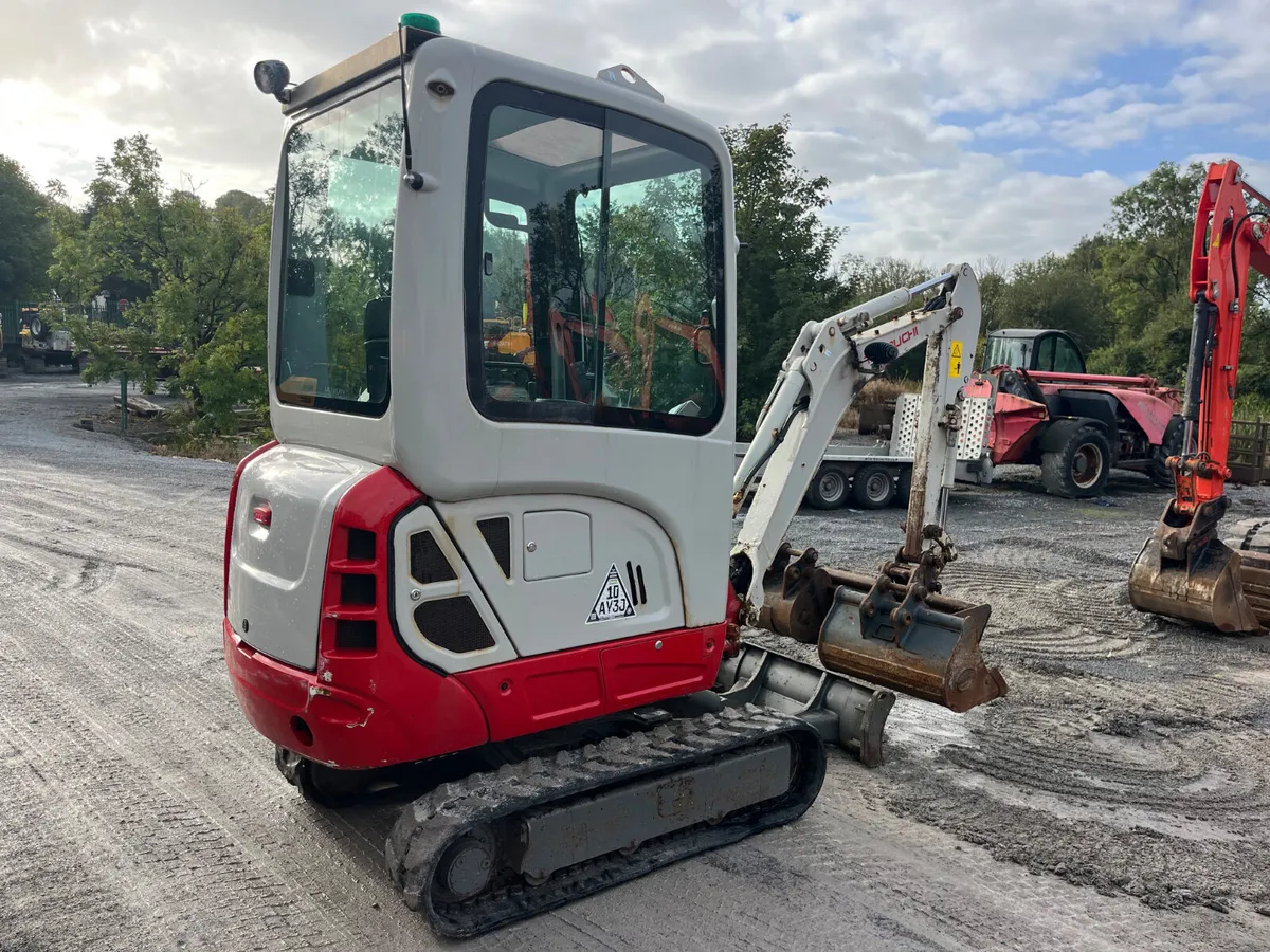 2020 Takeuchi TB016 - Image 4