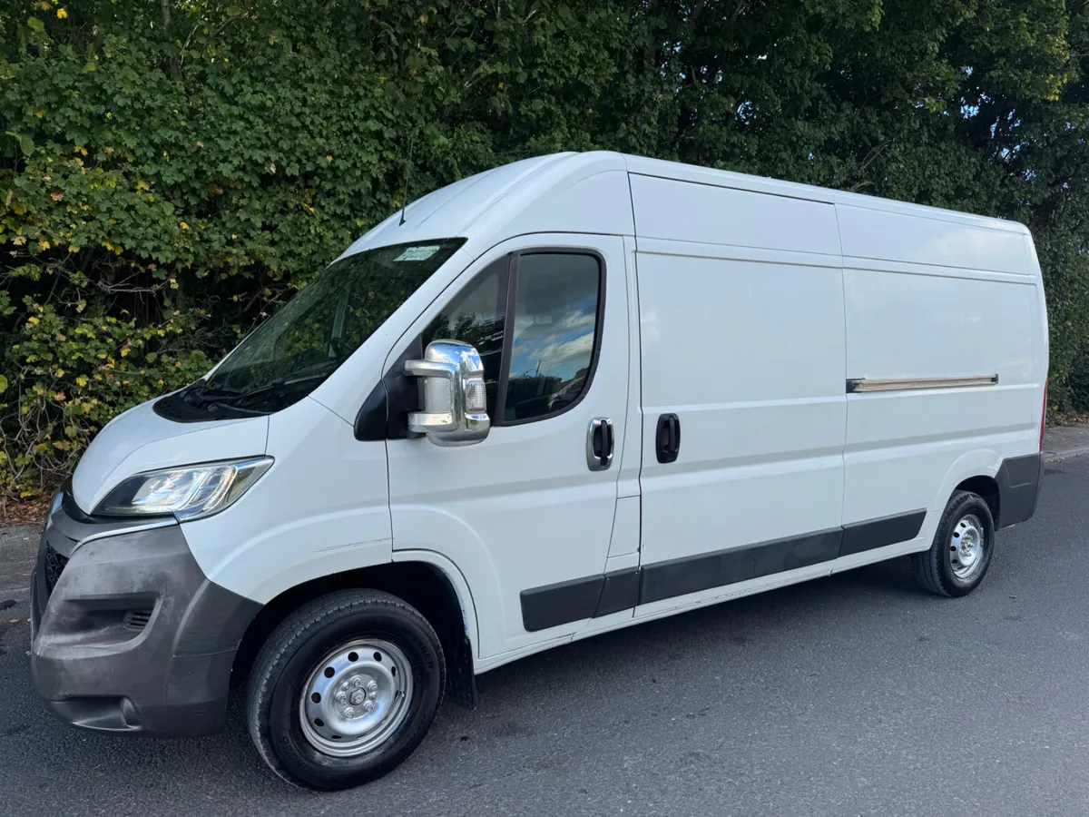 Citroen Relay cvrt 7/27 tax 4/27 (Aircon ) - Image 3