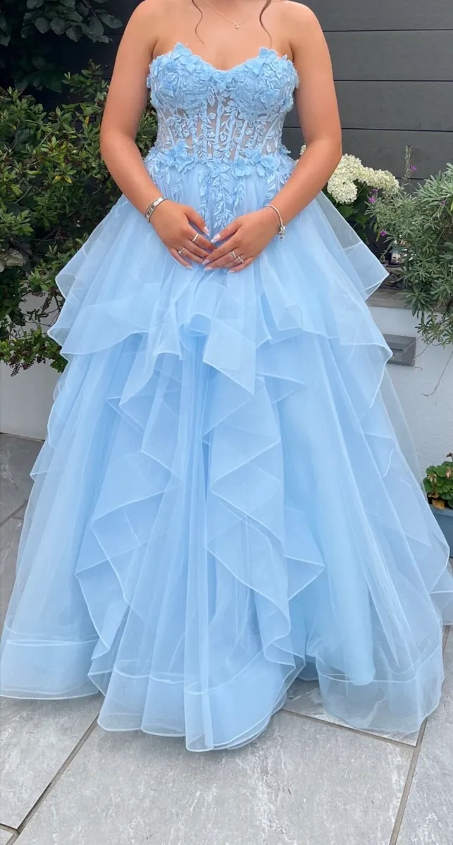Debs/Prom dress - Image 3