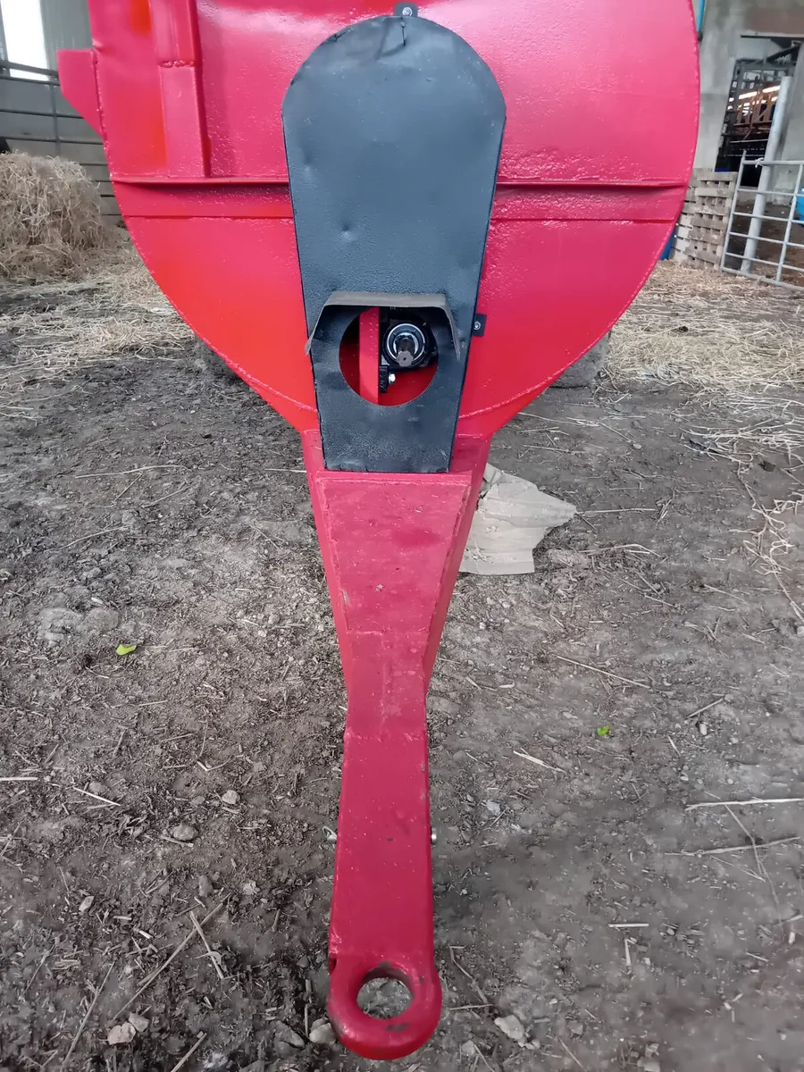 Belmac Spreader - Image 3