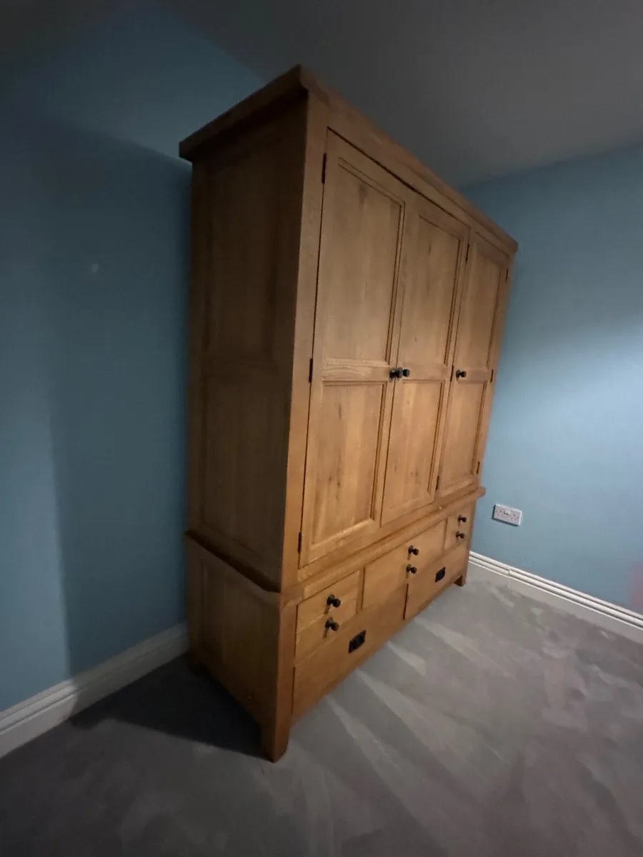 Oak Wardrobe - Image 2