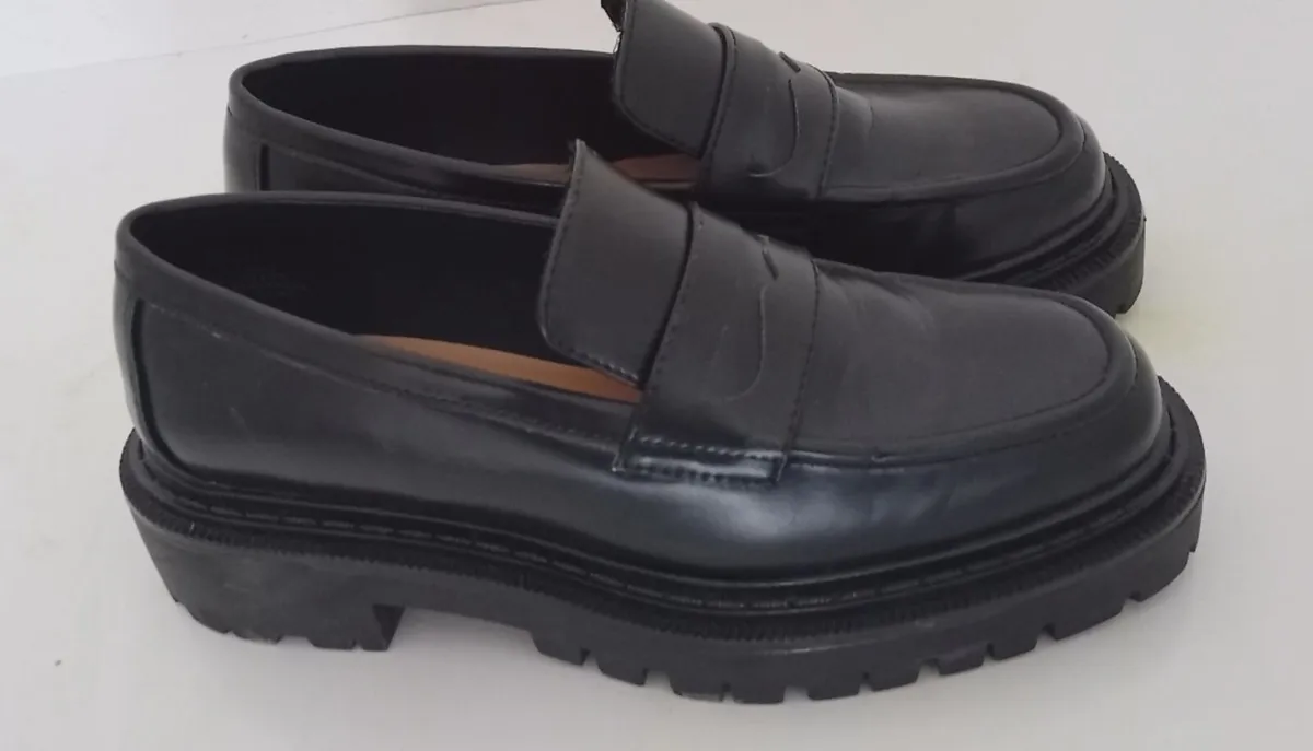 Ladies Winter Leather Shoes - Image 1