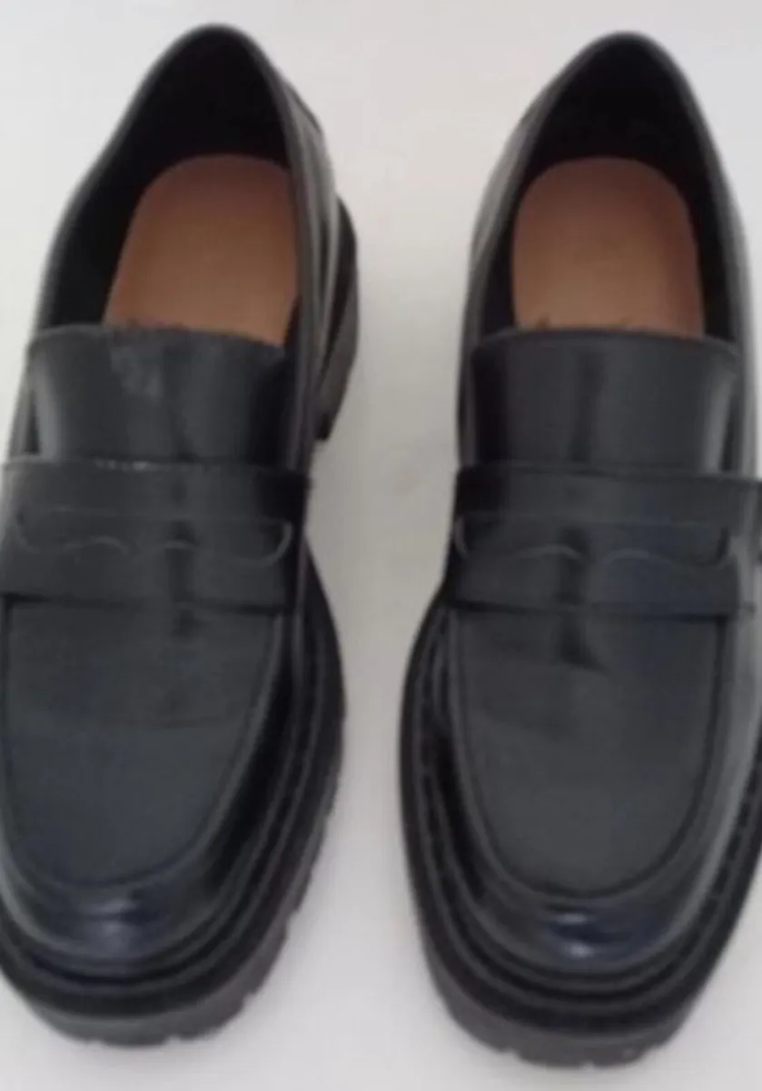 Ladies Winter Leather Shoes - Image 4