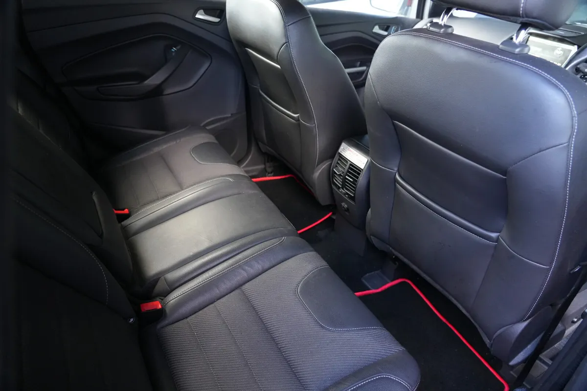 2016 Ford Kuga 2.0 Diesel Manual COMMERCIAL - Image 4