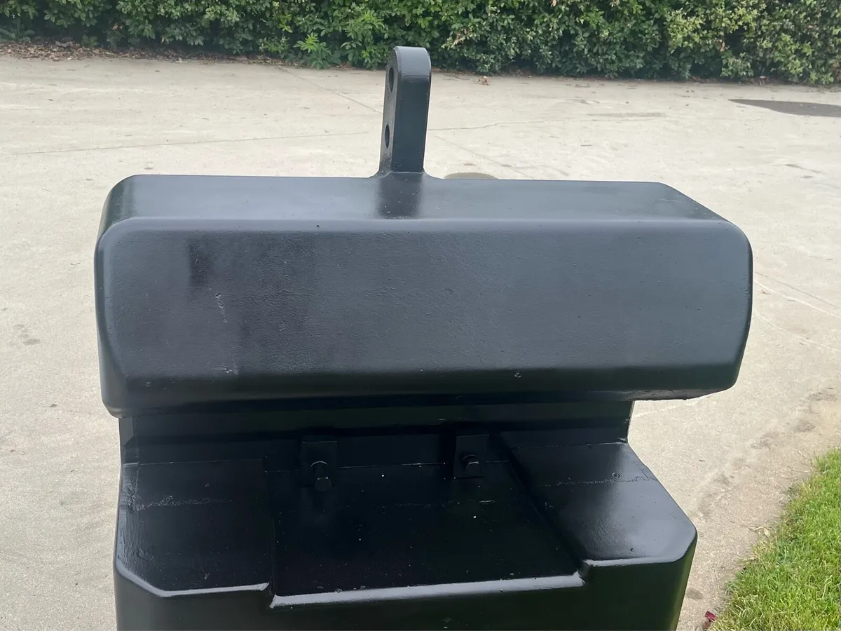 Weight - Image 1