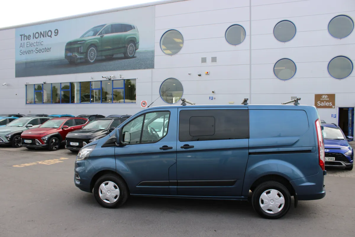 Ford Transit crew cab DCIV  2018 - Image 2
