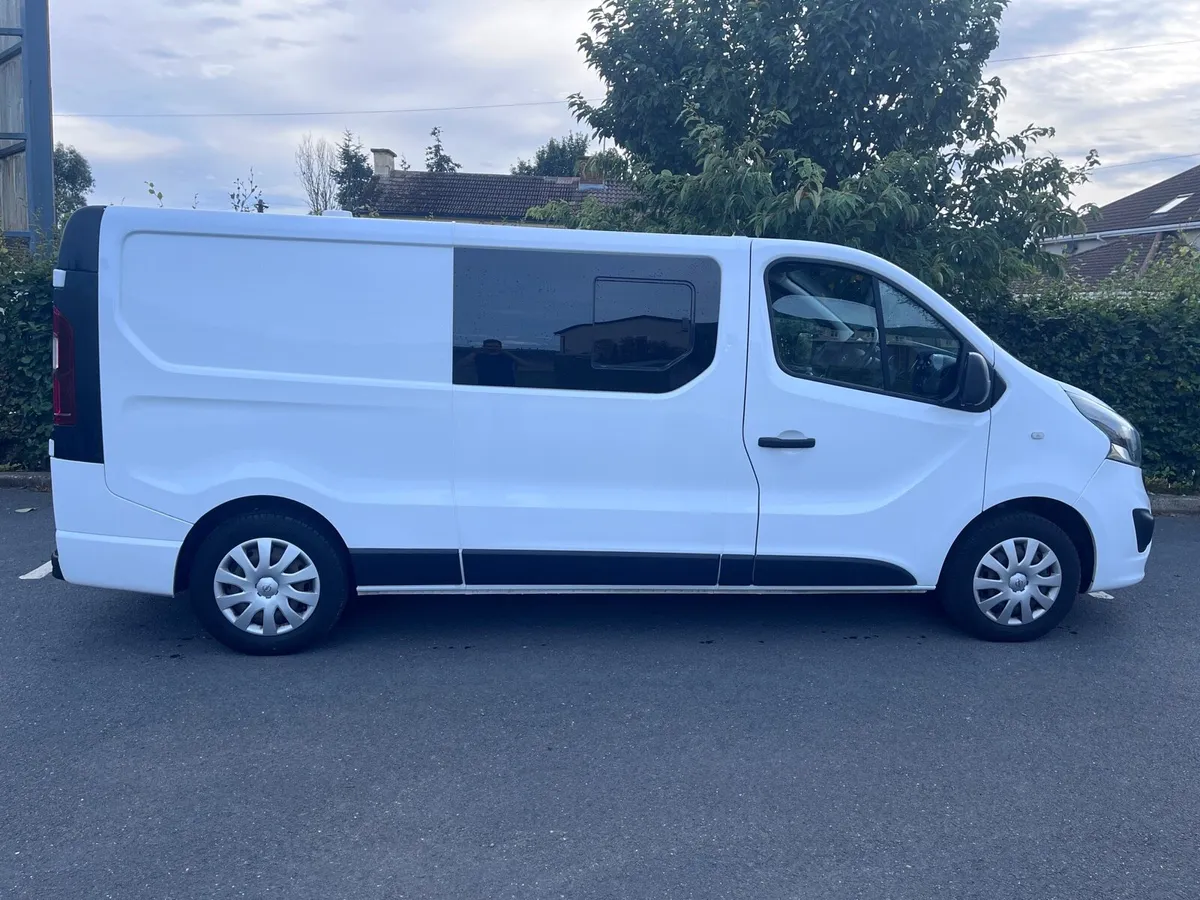 Opel vivaro campervan - Image 1