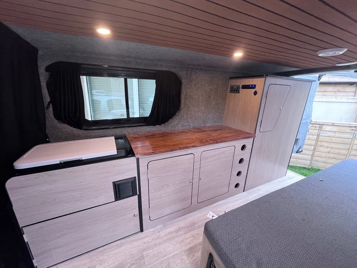 Opel vivaro campervan - Image 2