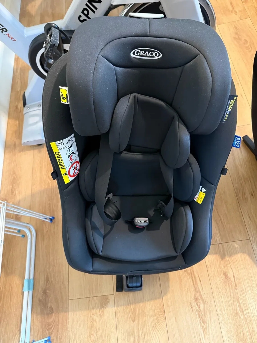 Three Baby Car Seats - Image 3