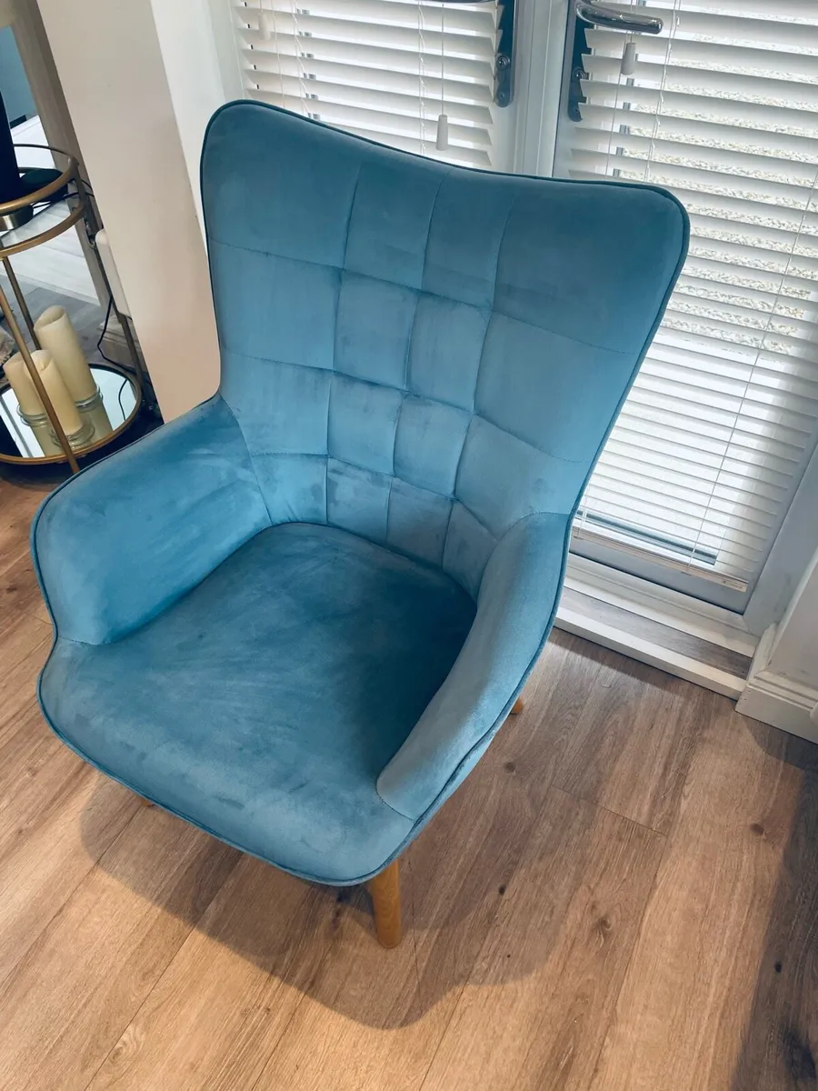 Stylish Lounge Accent Chair - Image 3