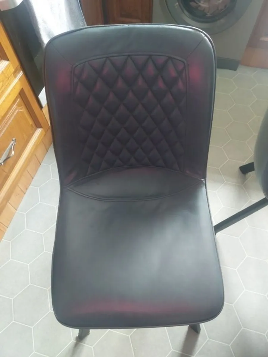 5 kitchen chairs - Image 1