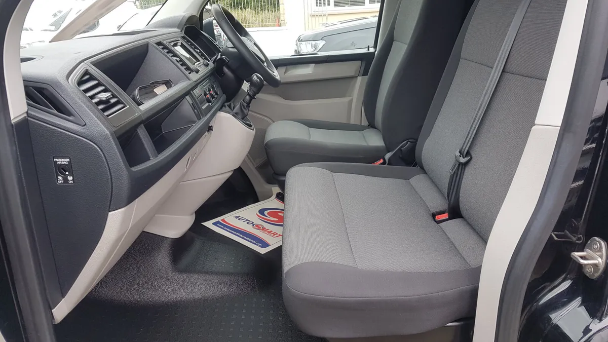 Volkswagen Transporter 201D LWB MINT VAT INVOICE - Image 4