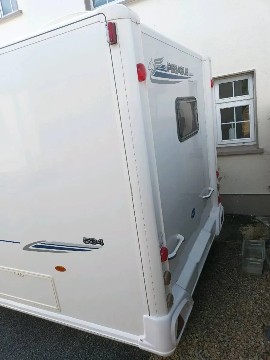 11 Bailey pegasus - Image 4