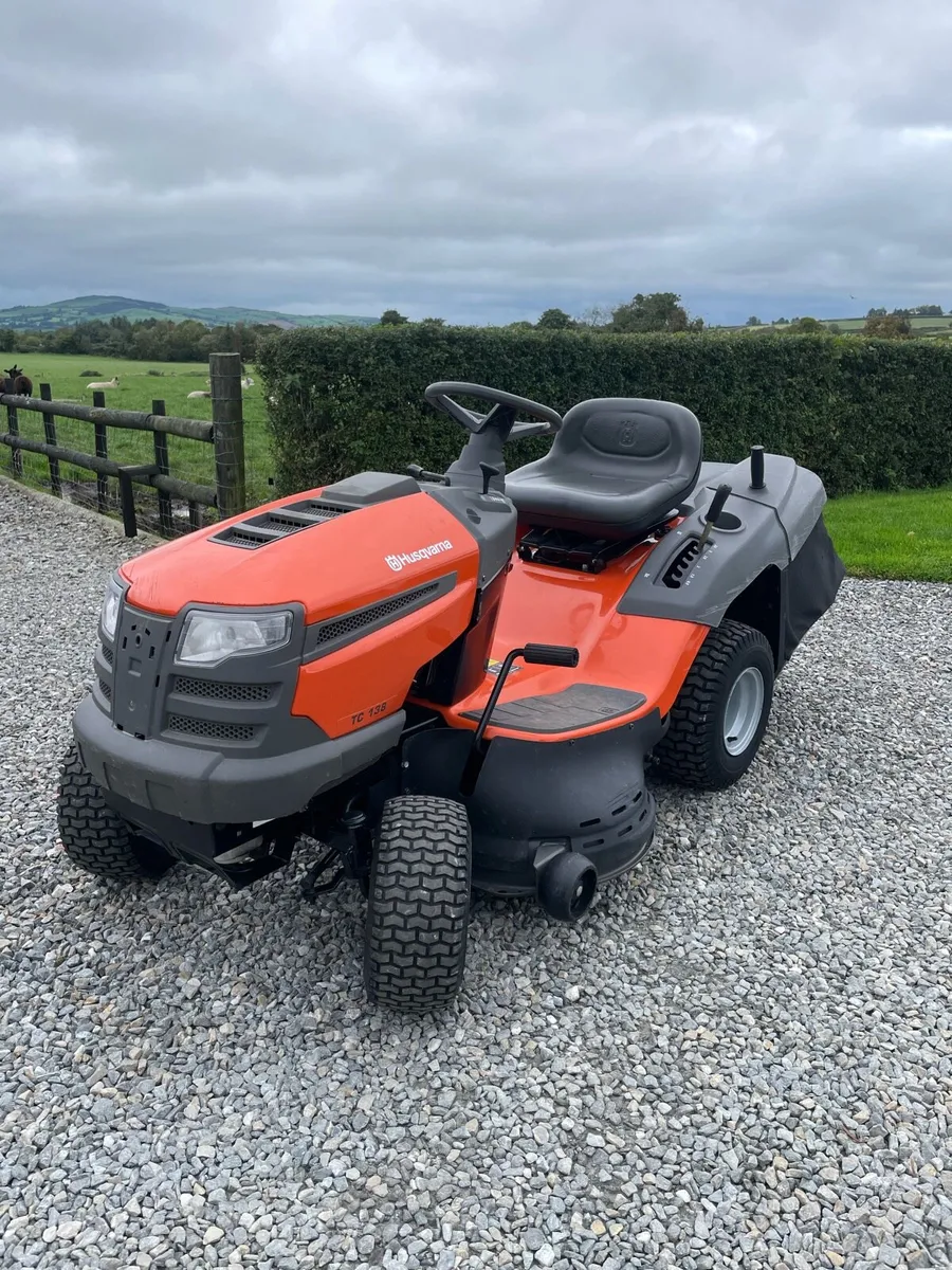Husqvarna TC138 lawnmower - Image 1