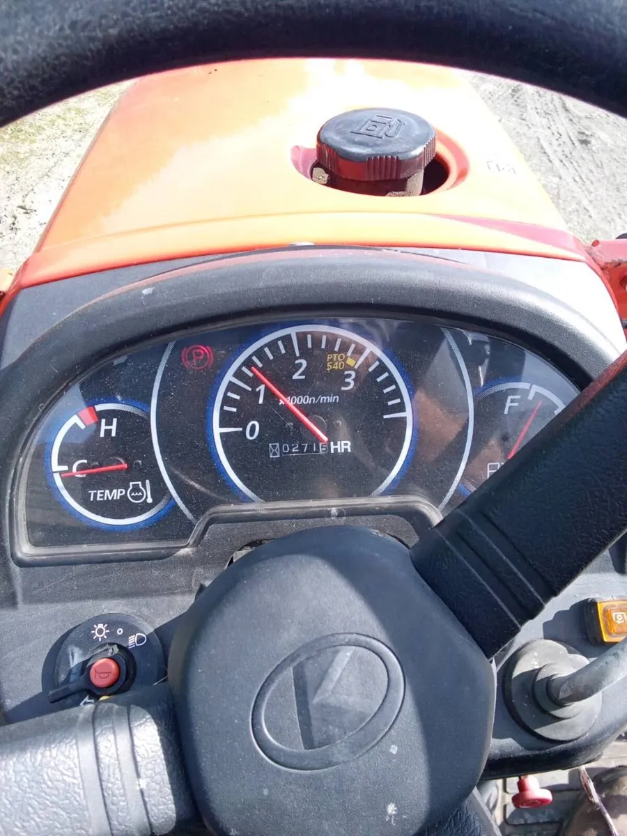 Compact tractor - Image 4