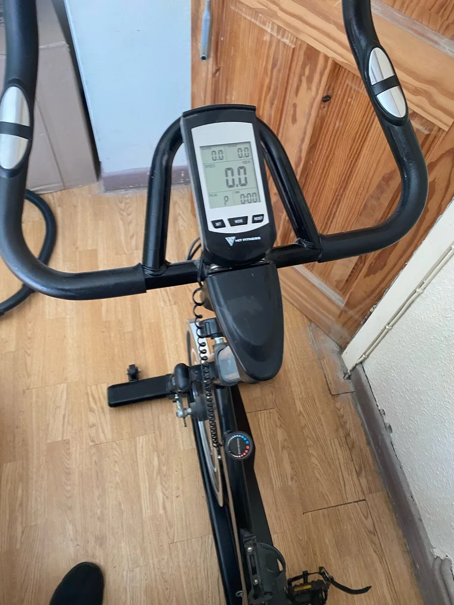 Exercise bike - Image 4