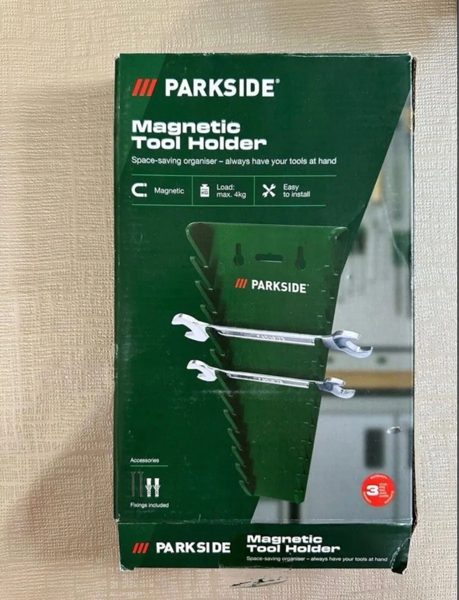 Spanner sets and wall holder - Image 2