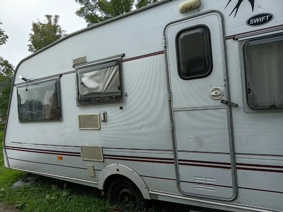 Caravan - Image 1