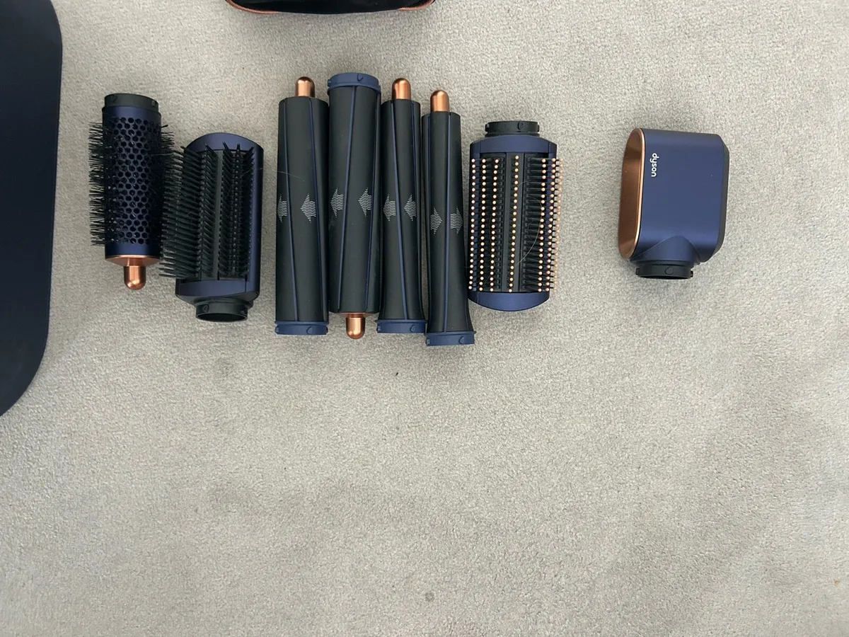 Dyson air wrap - Image 3