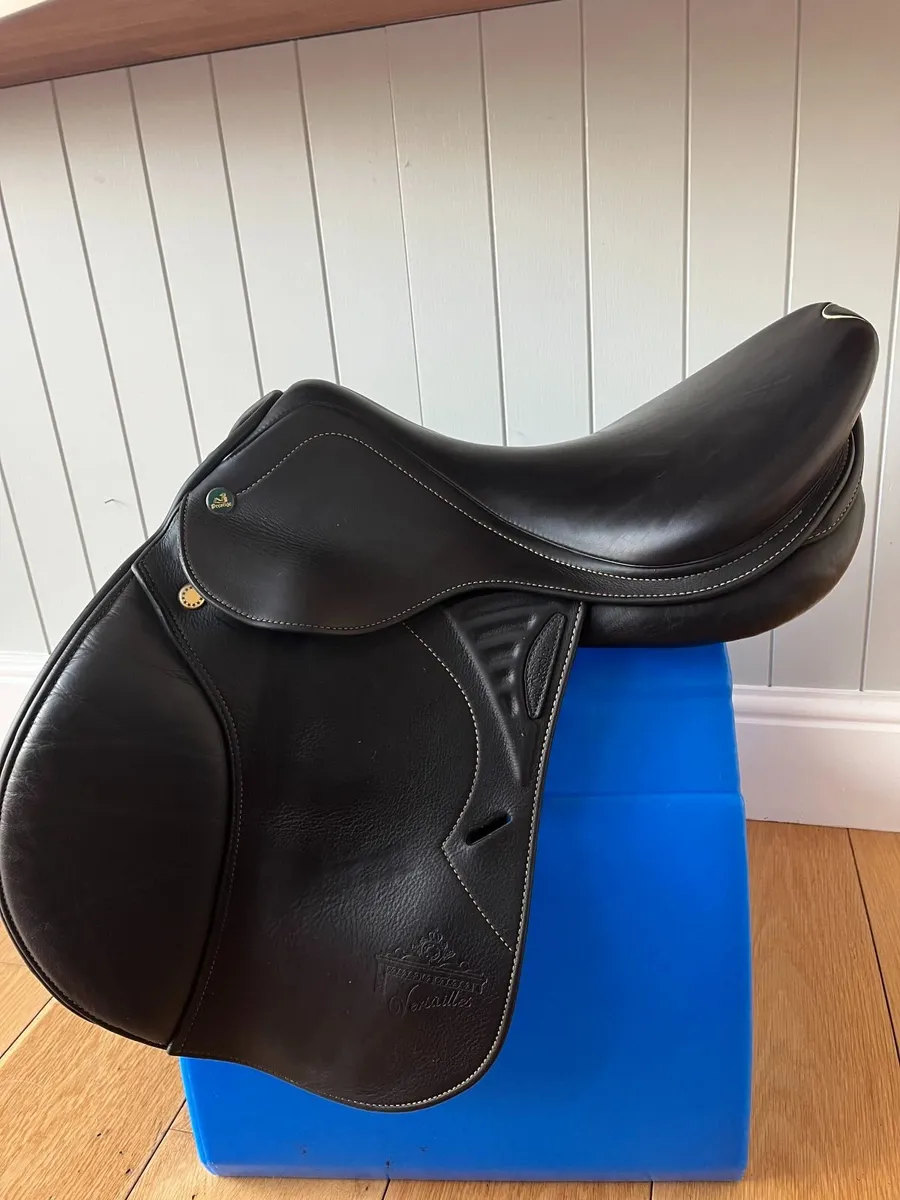 Prestige Versailles Jumping saddle - Image 1