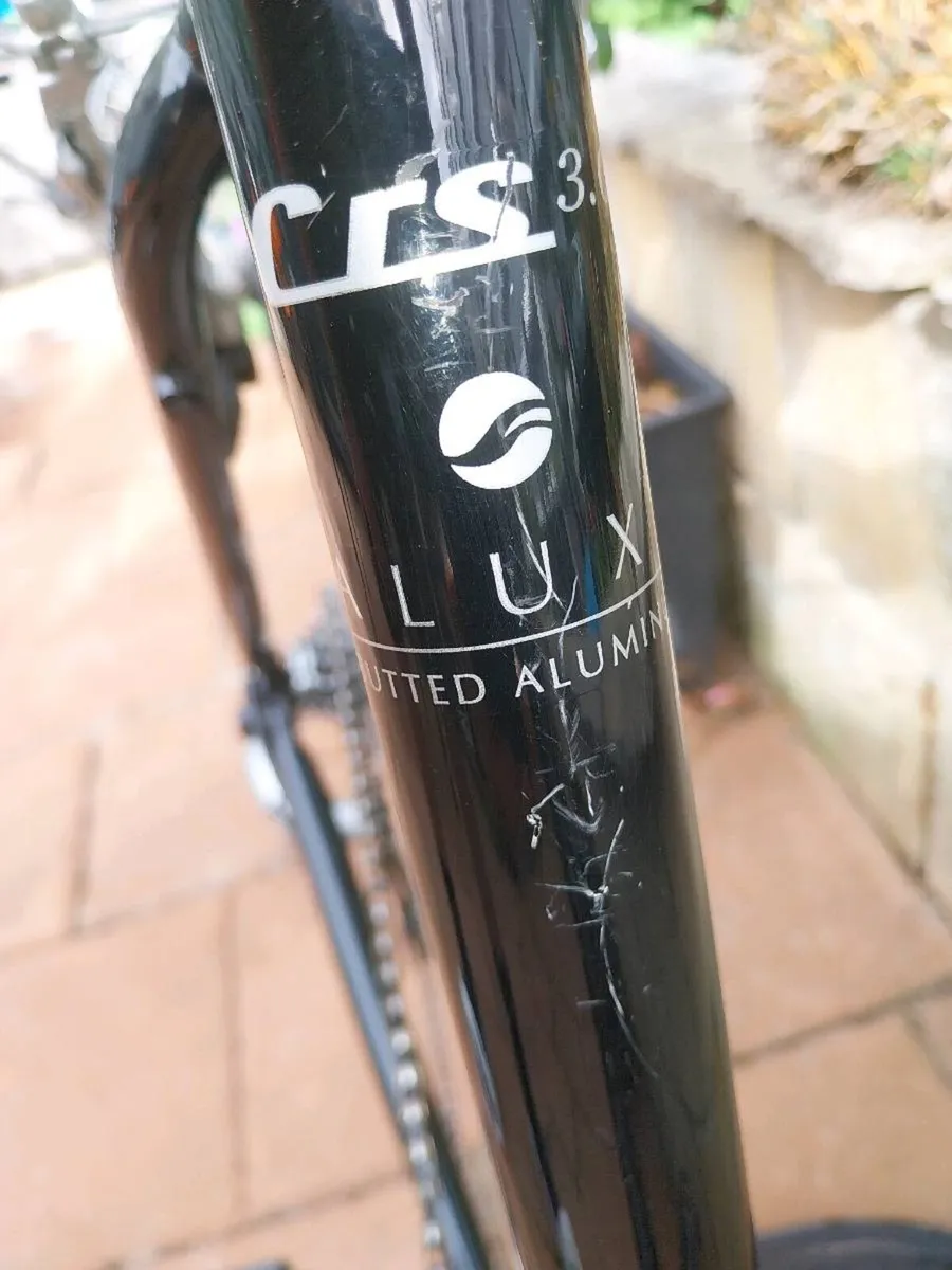 Giant hybrid bike Immaculate - Image 4