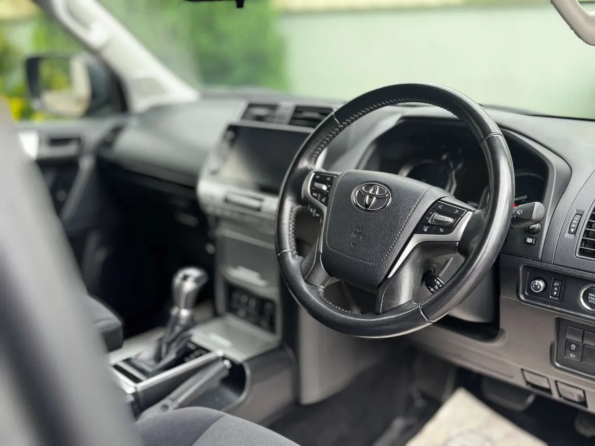 Toyota Land Cruiser 2022 - Image 3