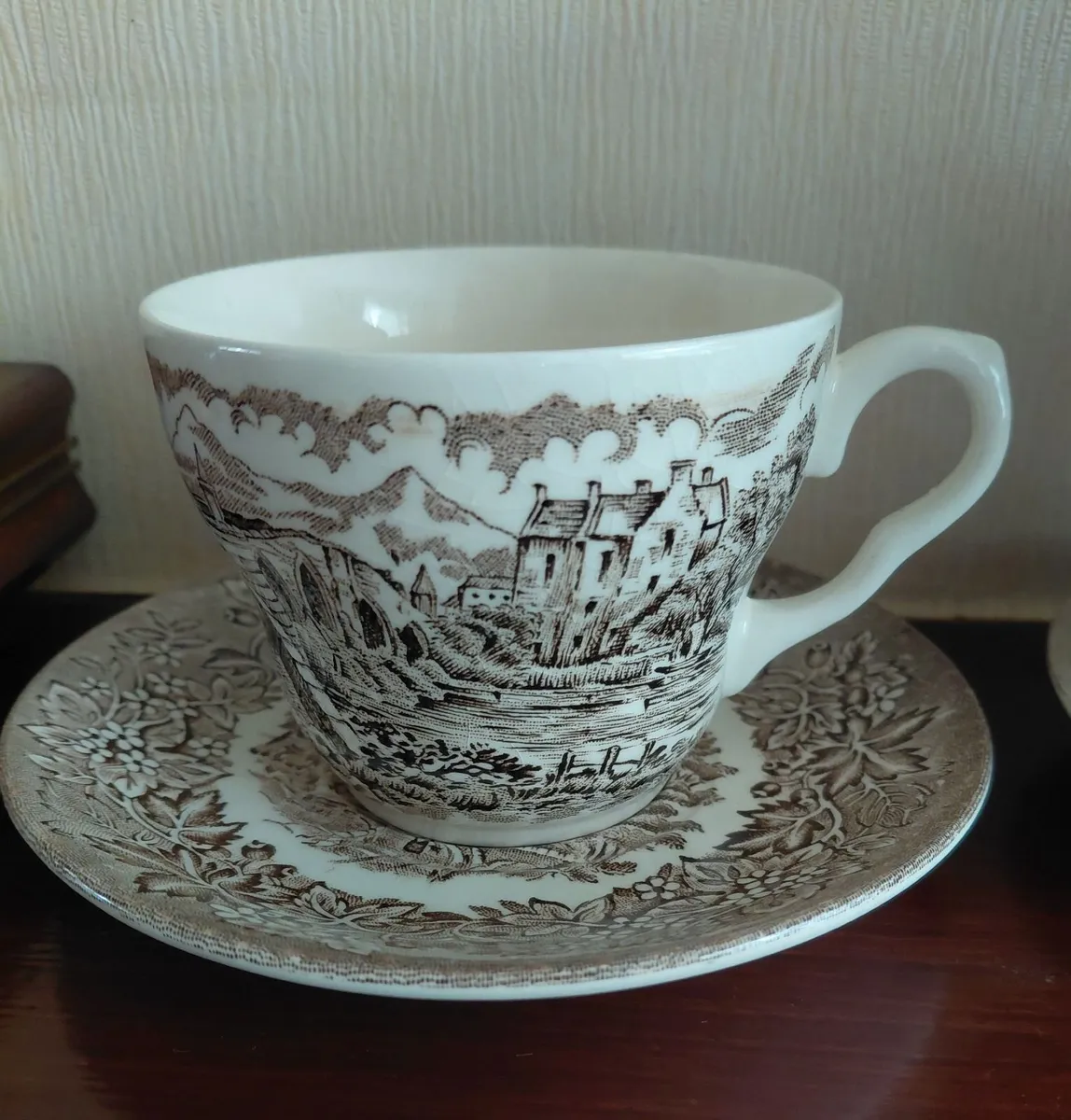Ironstone tableware - Image 3
