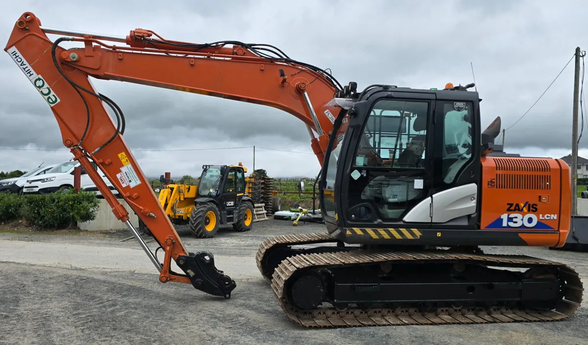 Hitachi 130-6 - Image 1