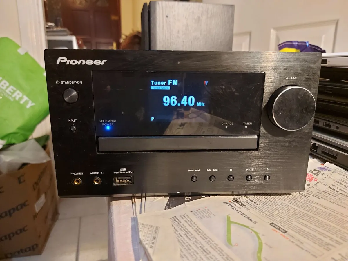 Pioneer Network CD Receiver, Model XC-HM71-K - Image 1