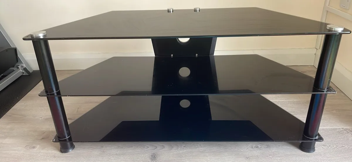 TV Stand-Free