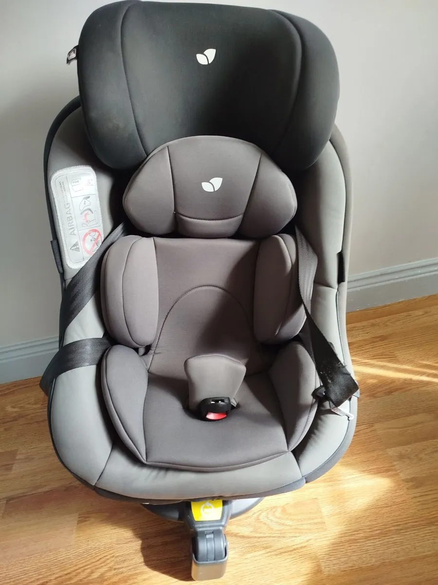 Baby /  Child car seat Joie Spin 360 with Iso Fix