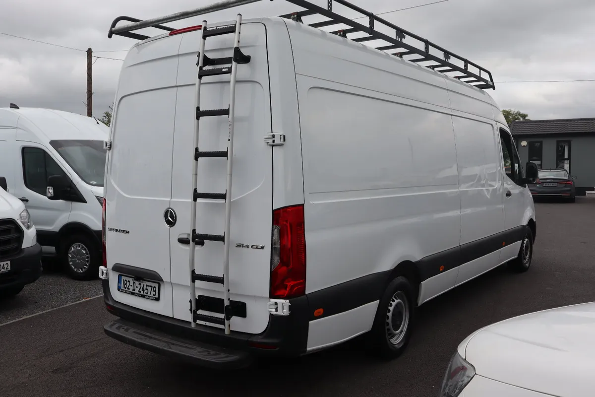 2018 MERCEDES-BENZ SPRINTER LWB - Image 4