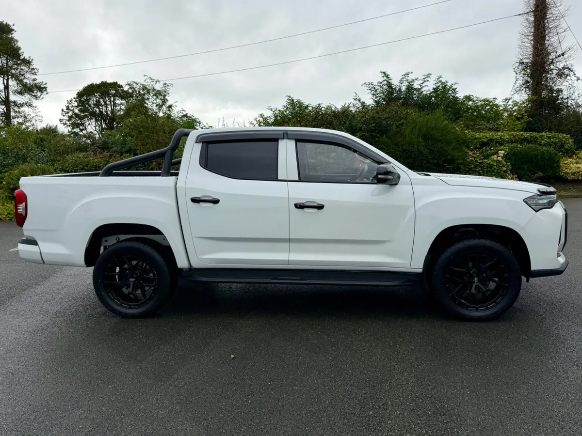 2023 Maxus T90EV  Elite Edition Auto - Image 2