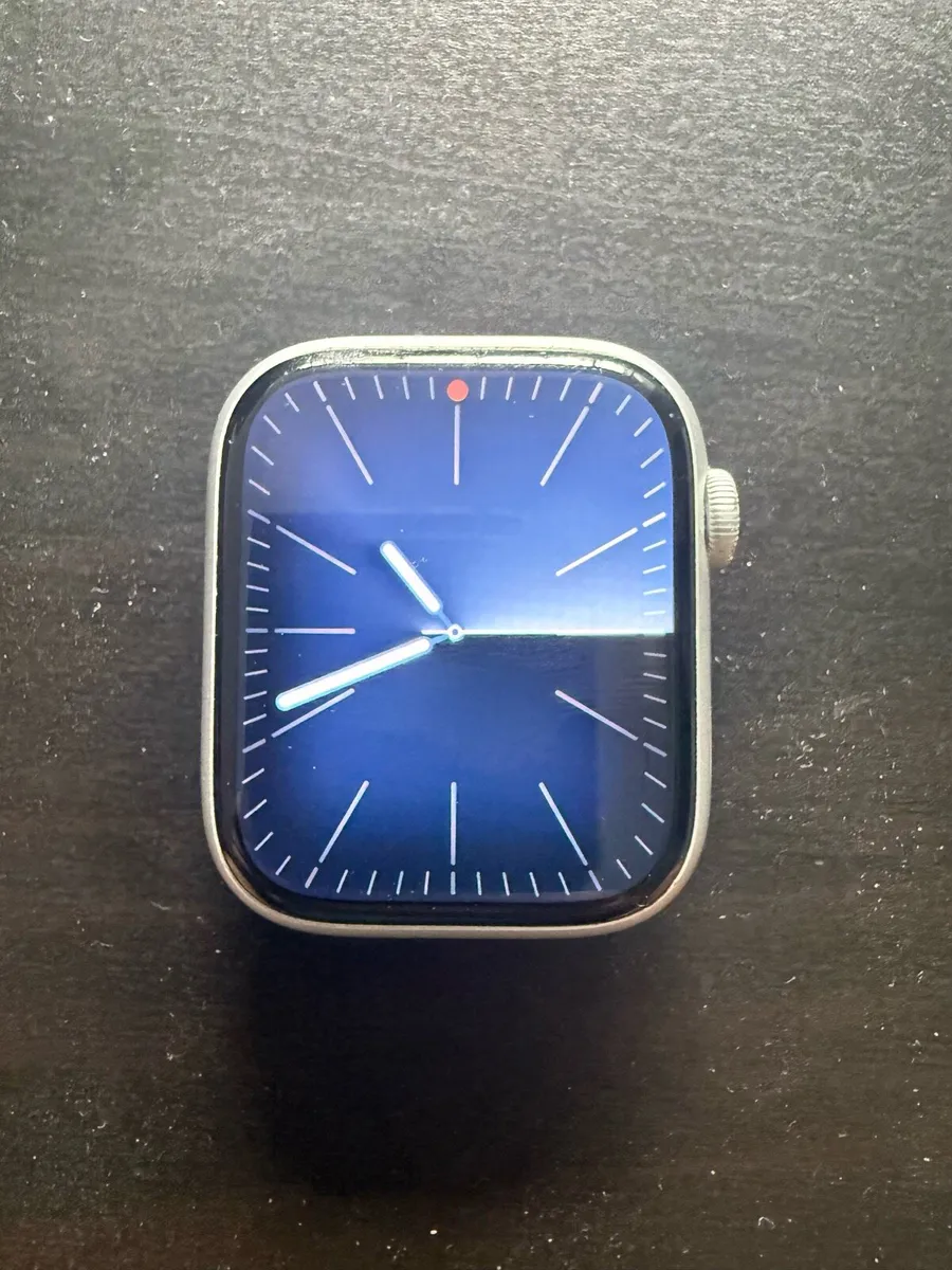 Apple Watch Series 9 45MM - Image 1