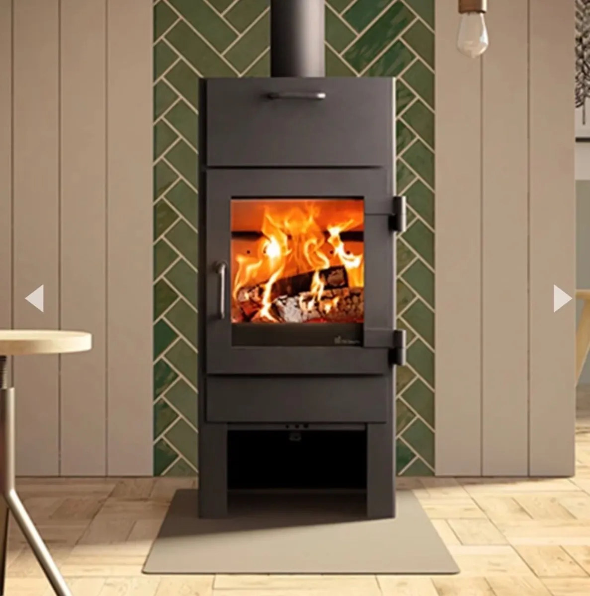Wood burning stove with oven and double skin flue - Image 1