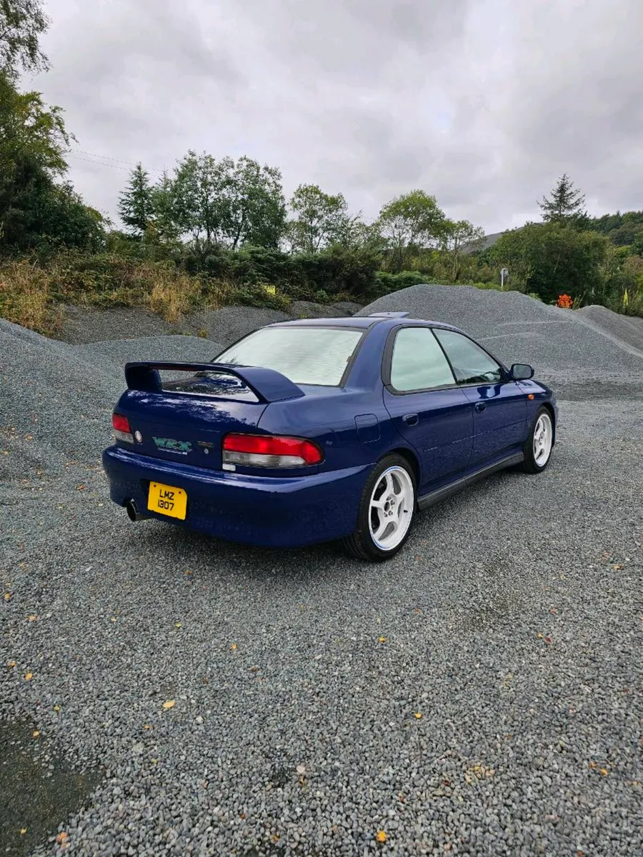 Subaru Impreza V Limited 555 - Image 3