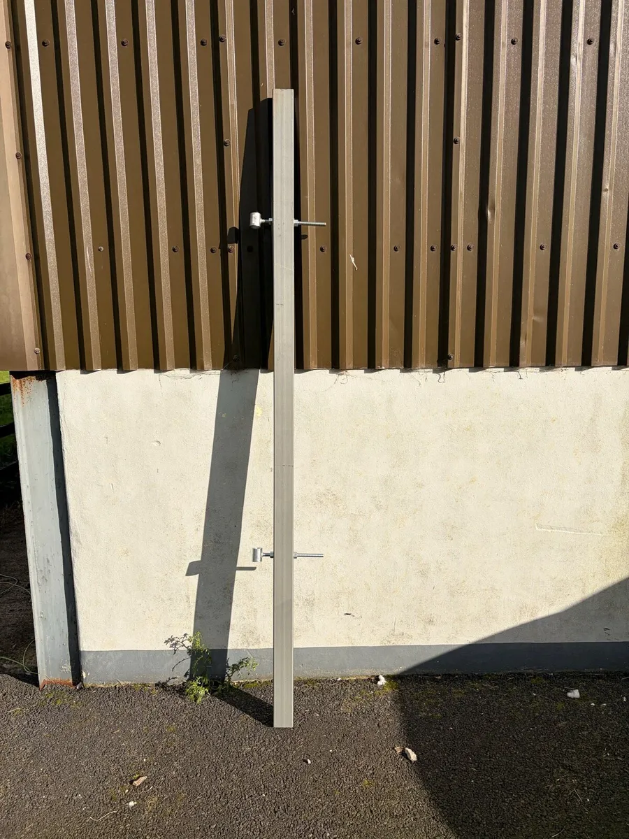 STEEL GATE POSTS - Image 2