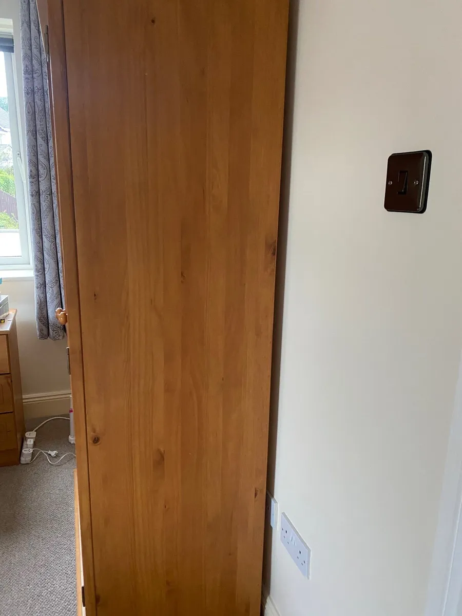 Wardrobe - Image 3