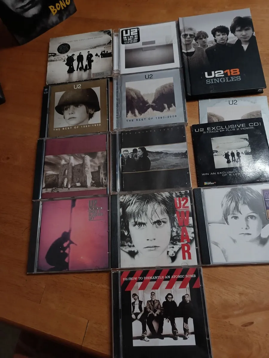 U2 Collection  CDs / DVDs / Book - Image 3