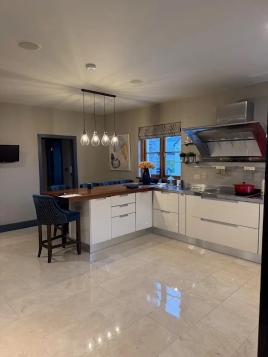 Kitchen - Image 1