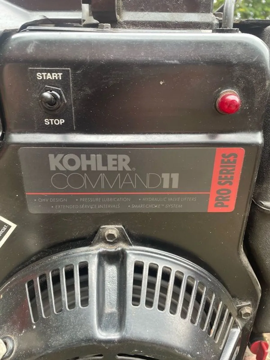 Generator Kohler petrol 11HP 2 x 230V - Image 2